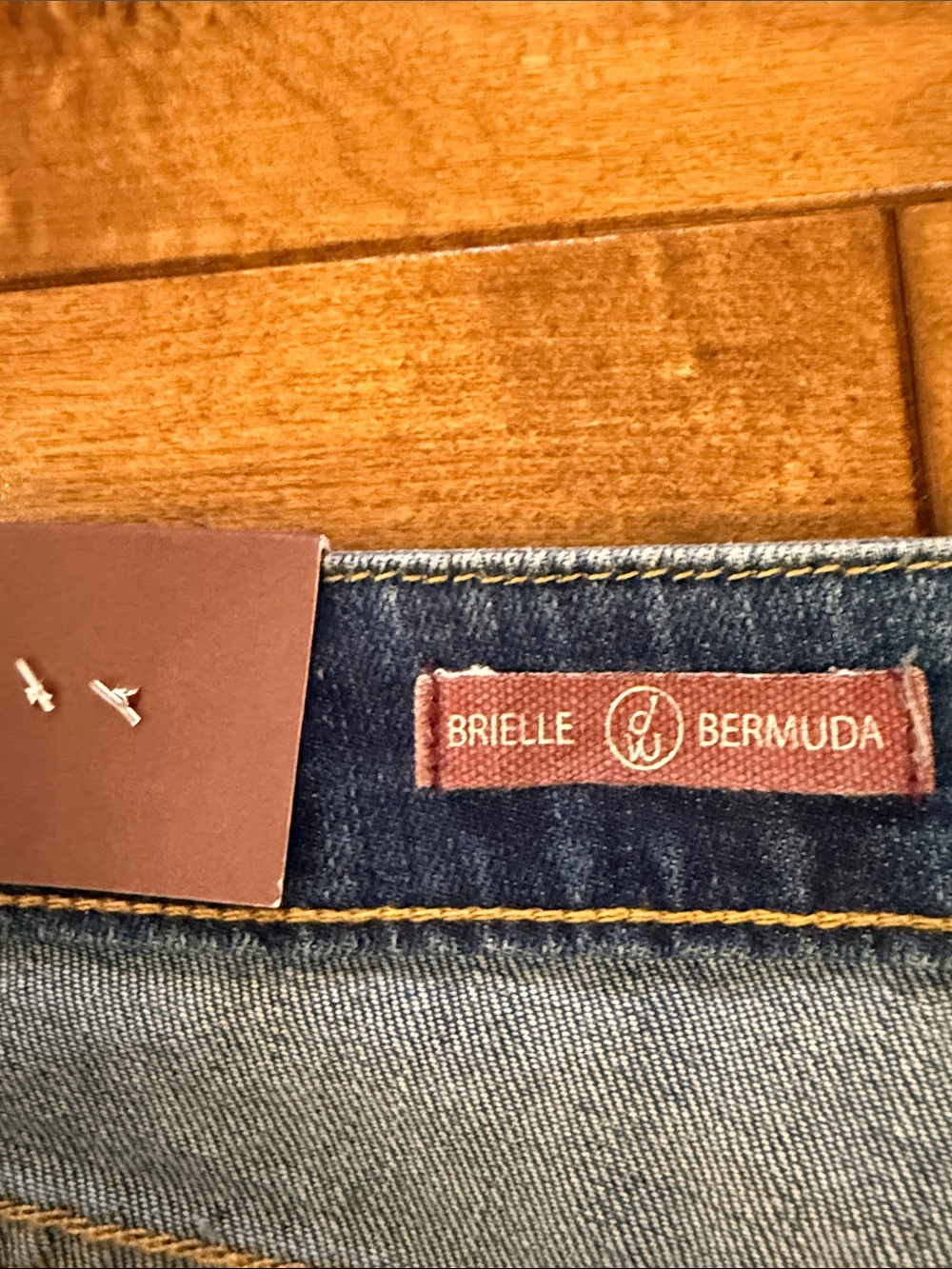 DRIFTWOOD (dw) Brielle Bermuda Embroidered Shorts - Picture 6 of 12